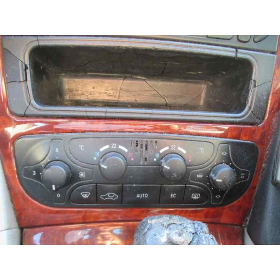 mercedes-benz clase c (w203) berlina del año 2002