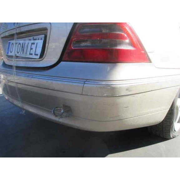 mercedes-benz clase c (w203) berlina del año 2002