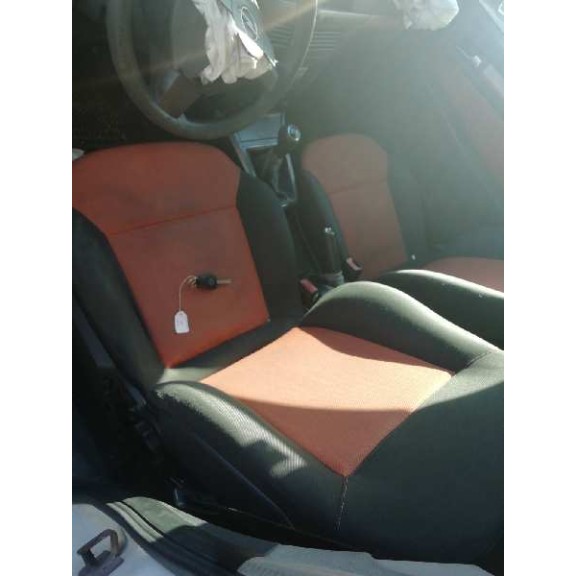 opel astra h berlina del año 2004