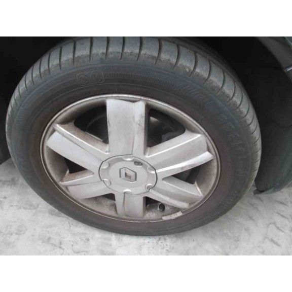 renault megane ii classic berlina del año 2004