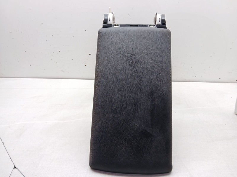 Recambio de apoyabrazos central para skoda superb (3v3) 2.0 tdi referencia OEM IAM 3v0864207  