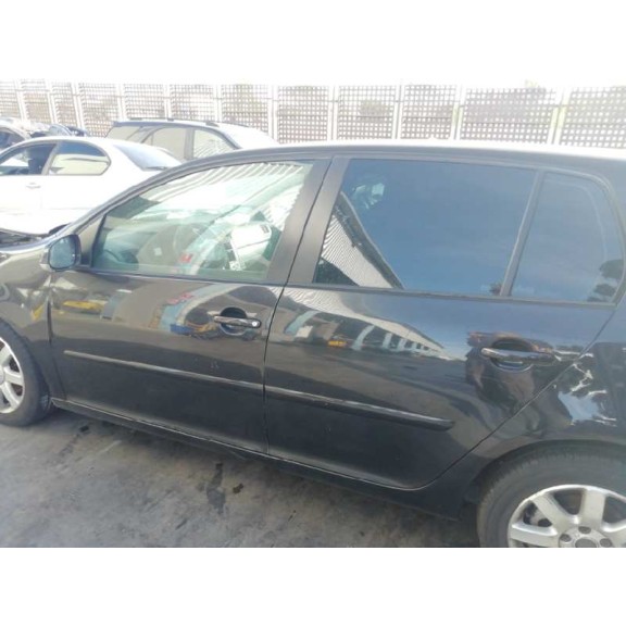 volkswagen golf v berlina (1k1) del año 2005