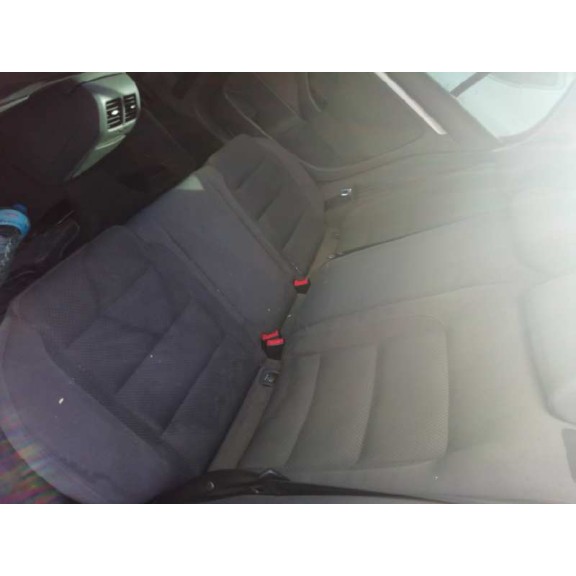 volkswagen golf v berlina (1k1) del año 2005