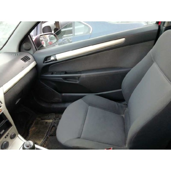 opel astra gtc del año 2007