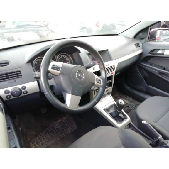 opel astra gtc del año 2007