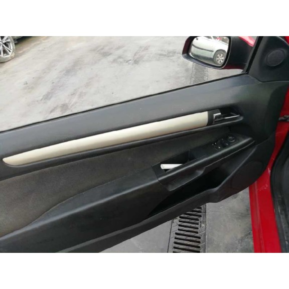 opel astra gtc del año 2007