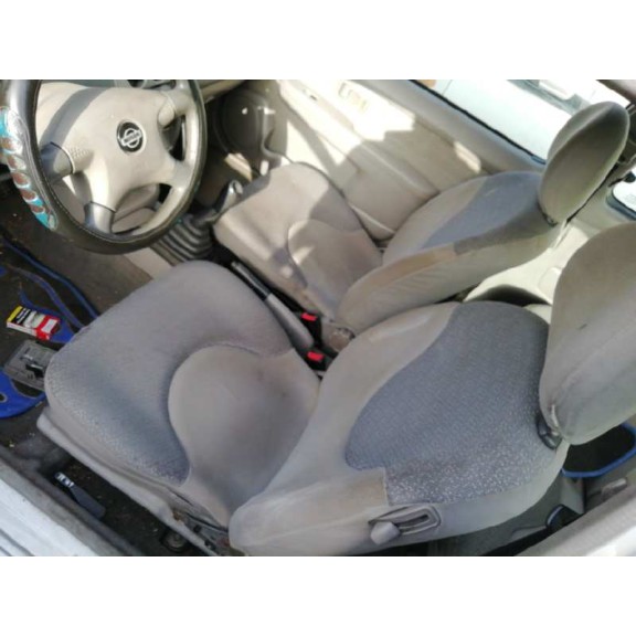 nissan micra (k11) del año 2003