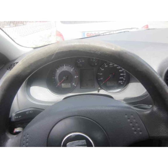 seat ibiza (6l1) del año 2003
