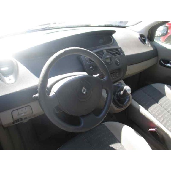 renault scenic ii del año 2004