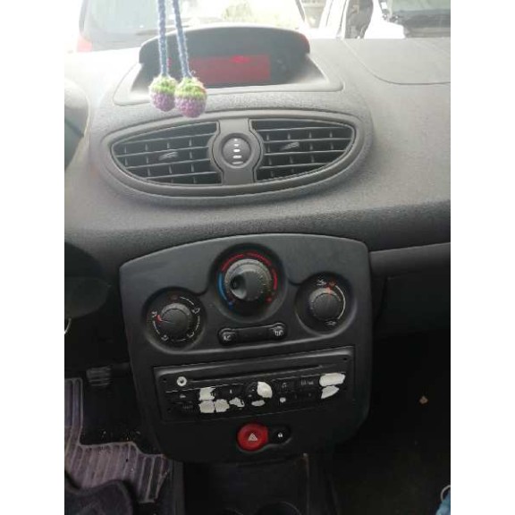 renault clio iii del año 2009