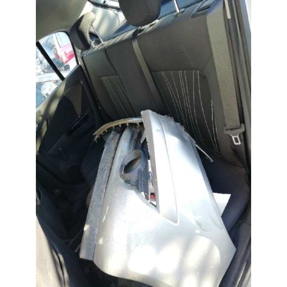 opel corsa d del año 2010