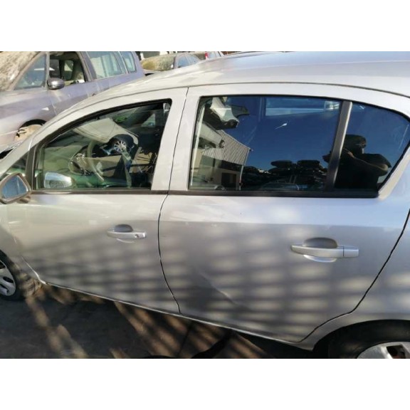 opel corsa d del año 2010