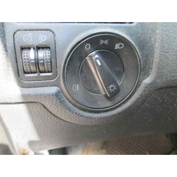 volkswagen golf iv berlina (1j1) del año 2001