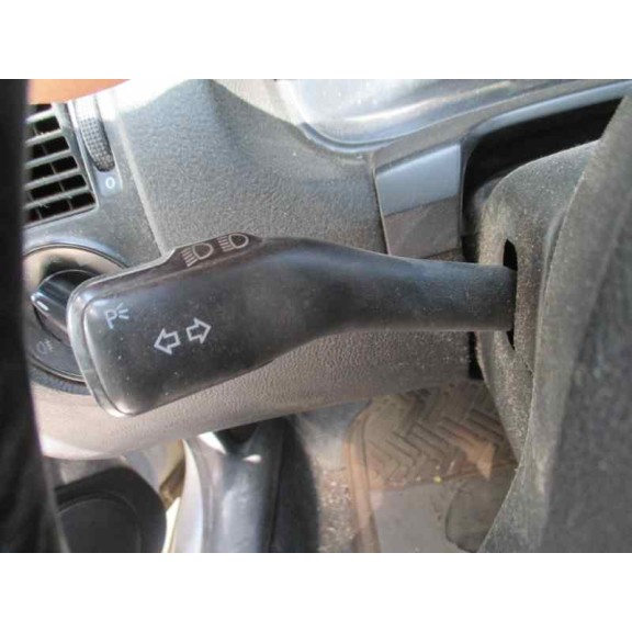 volkswagen golf iv berlina (1j1) del año 2001