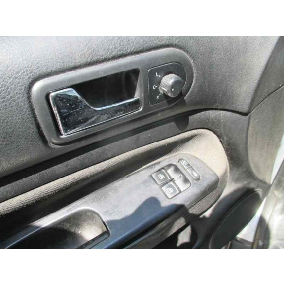 volkswagen golf iv berlina (1j1) del año 2001