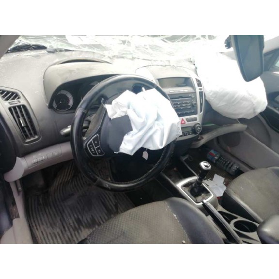 kia cee´d sporty wagon del año 2008