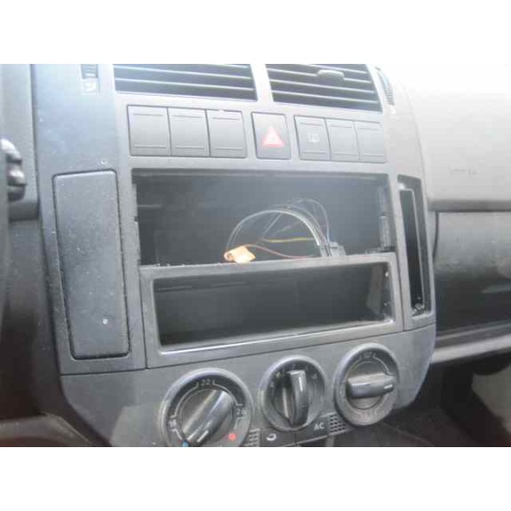 volkswagen polo (9n1) del año 2002