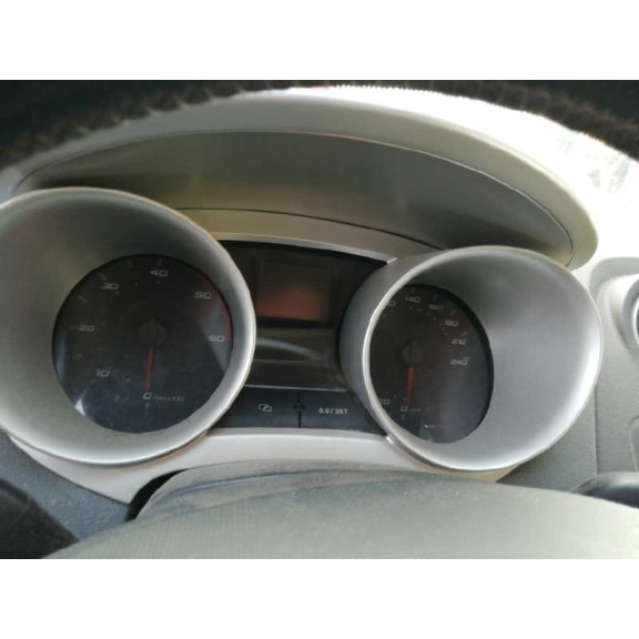 seat ibiza (6j5) del año 2008