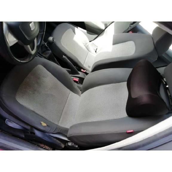 seat ibiza (6j5) del año 2008