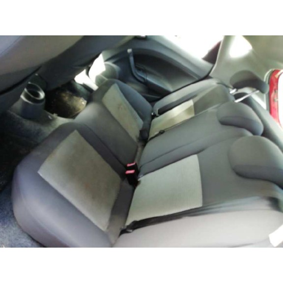 seat ibiza (6j5) del año 2008