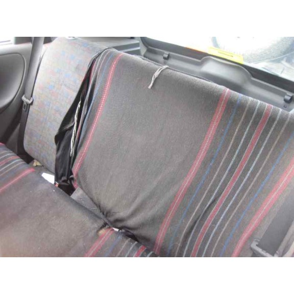 opel corsa c del año 2001