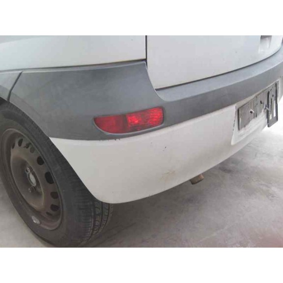 opel corsa c del año 2001