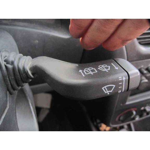 opel corsa c del año 2001