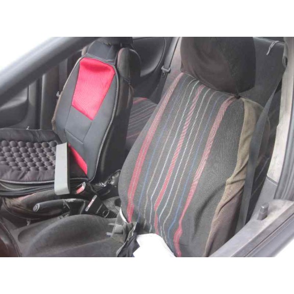 opel corsa c del año 2001