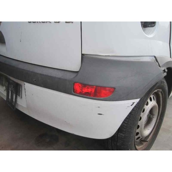 opel corsa c del año 2001