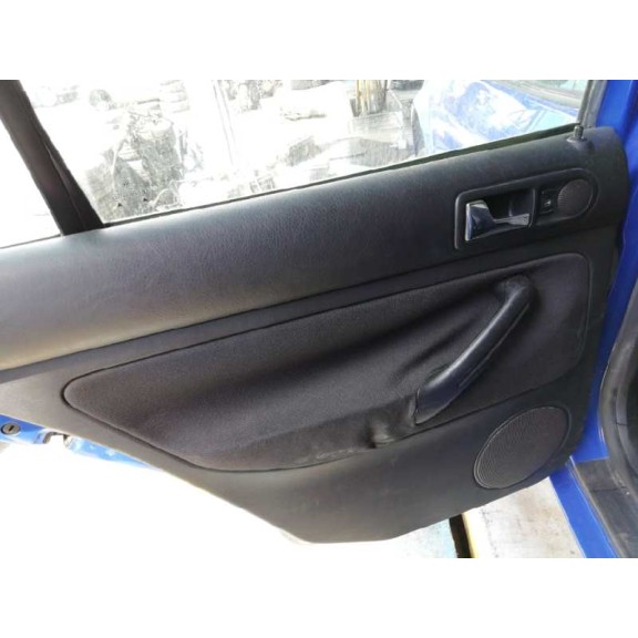 volkswagen golf iv berlina (1j1) del año 1999