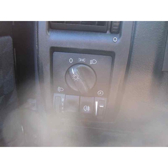 opel astra g berlina del año 2000