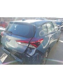 toyota auris del año 2016