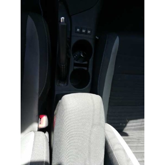 toyota auris del año 2016