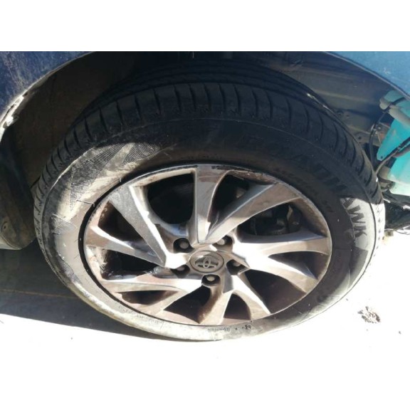 toyota auris del año 2016