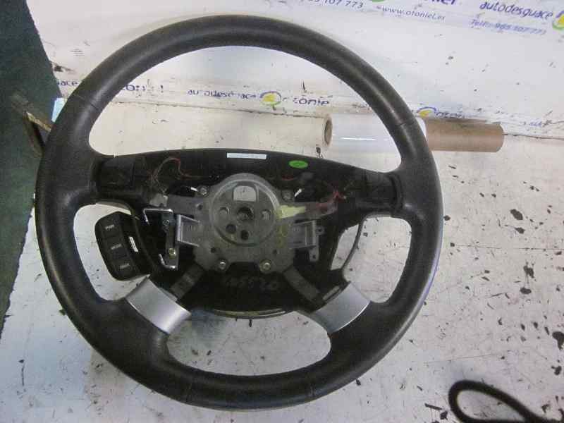 Recambio de volante para chevrolet aveo 1.4 cat referencia OEM IAM R59236 4RADIOS C/MANDOS