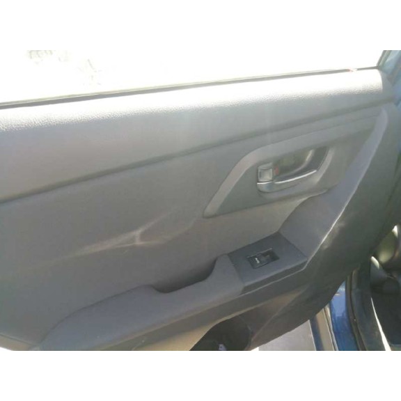 toyota auris del año 2016