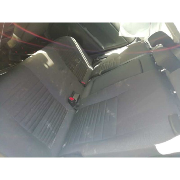 toyota auris del año 2016