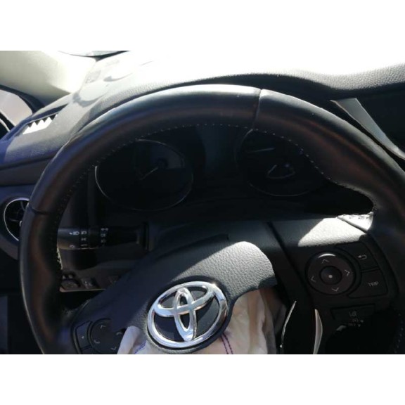 toyota auris del año 2016