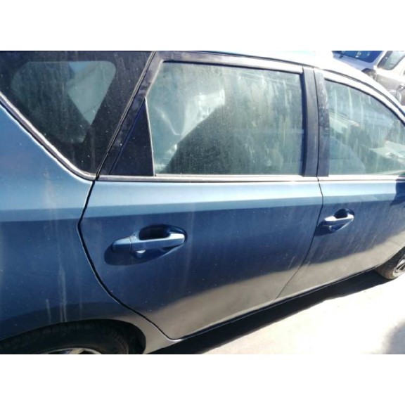 toyota auris del año 2016