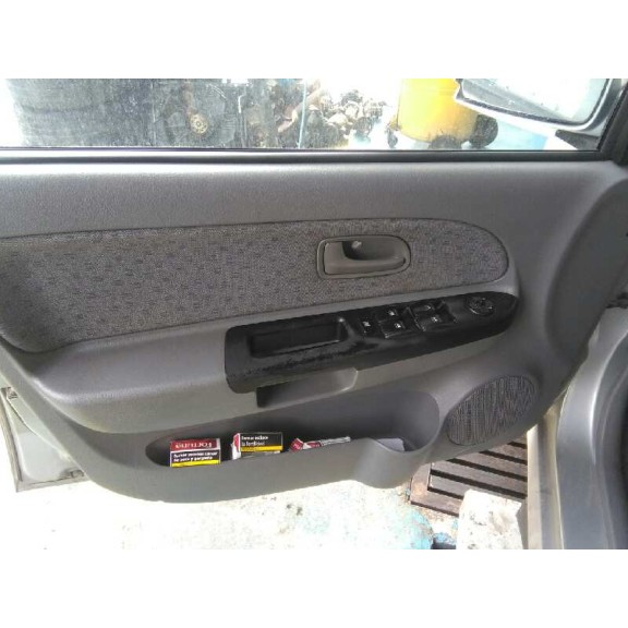 kia rio del año 2004