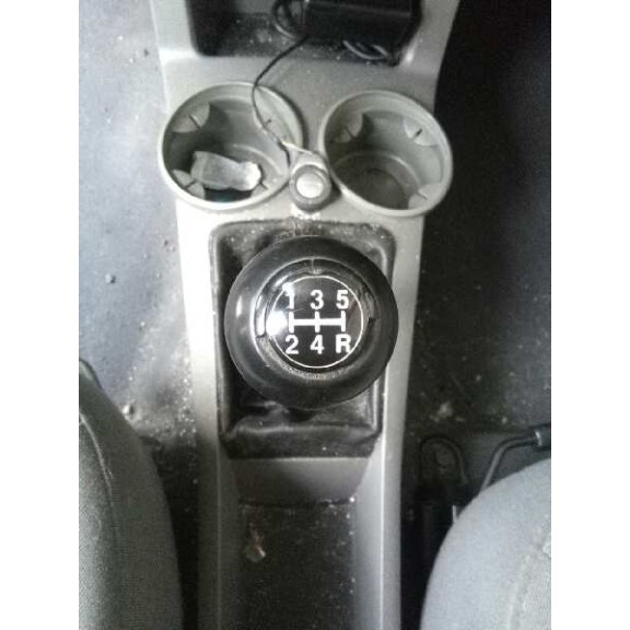 kia rio del año 2004