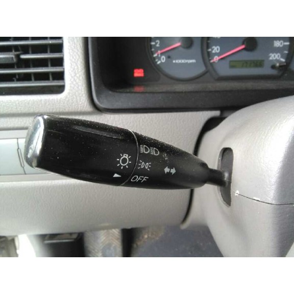 kia rio del año 2004