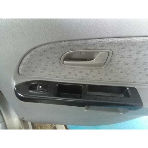 kia rio del año 2004