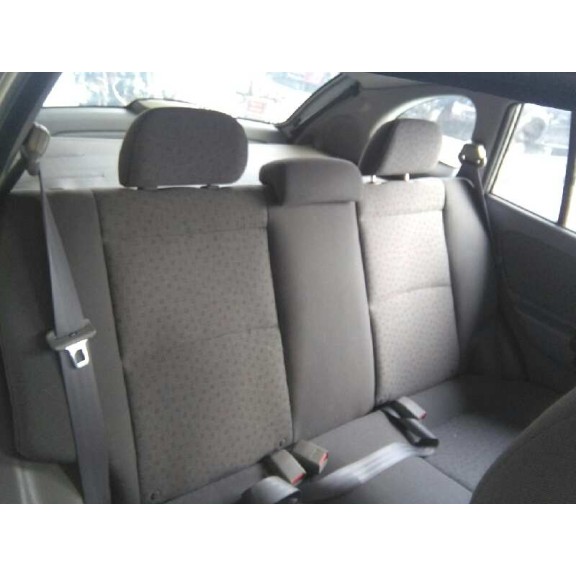 kia rio del año 2004