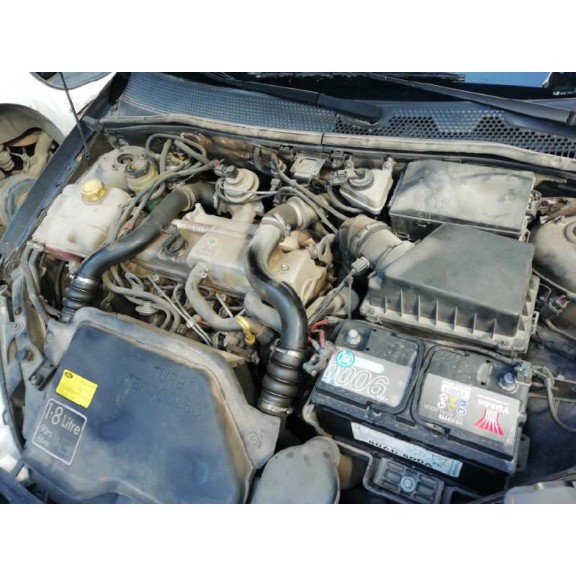 ford focus berlina (cak) del año 2003