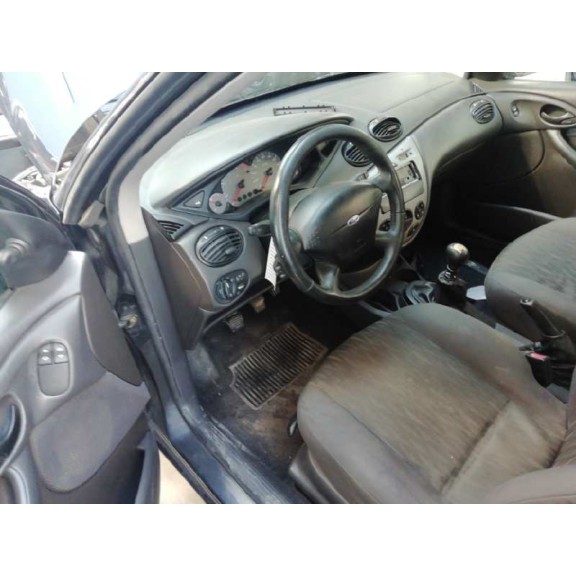 ford focus berlina (cak) del año 2003