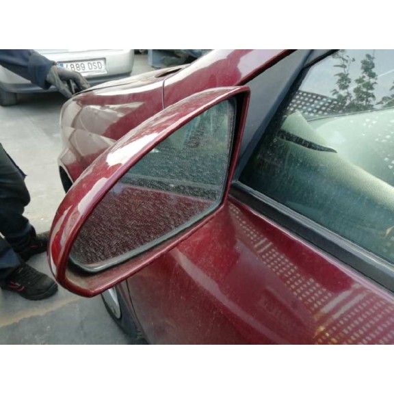 nissan primera berlina (p12) del año 2002