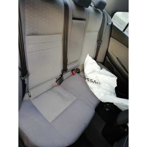 nissan primera berlina (p12) del año 2002