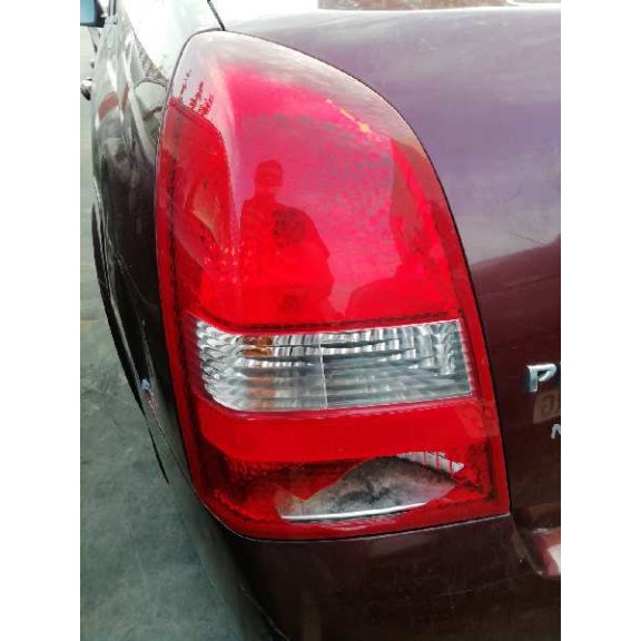 nissan primera berlina (p12) del año 2002