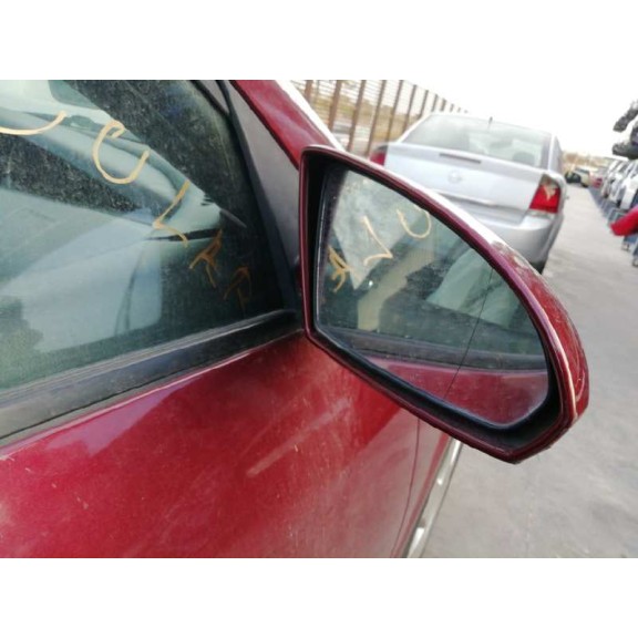 nissan primera berlina (p12) del año 2002